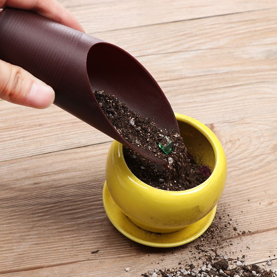 Gardening Tools Spade - 1 Buah Sekop Tanah Plastik Cangkir