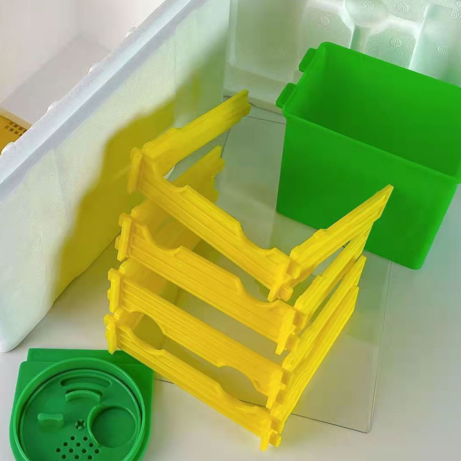 Kit Pembiakan Ratu Lebah Siste - Essential Gardening Tools ulasan dan harga